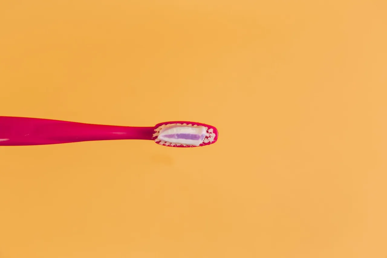 fluor w paście do zęb&oacute;w działanie