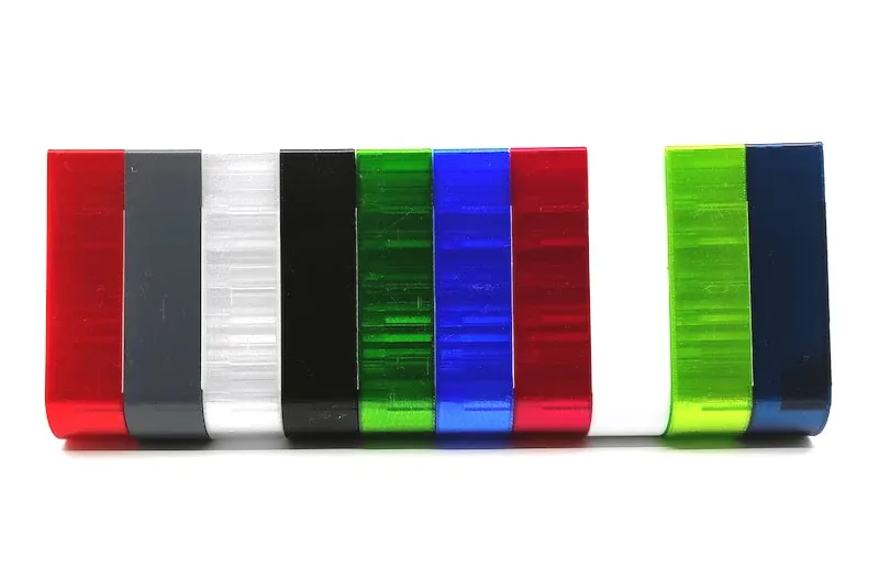 różne filamenty PLA ABS PET-G żywice fotopolimerowe