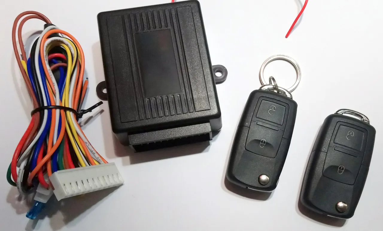 uniwersalny zestaw centralnego zamka z pilotem