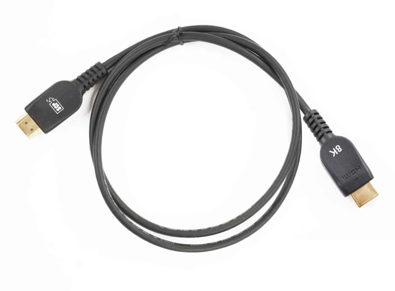 Certyfikowany kabel HDMI 2.1 Ultra High Speed z kodem QR