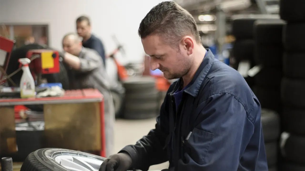 wulkanizator przy pracy