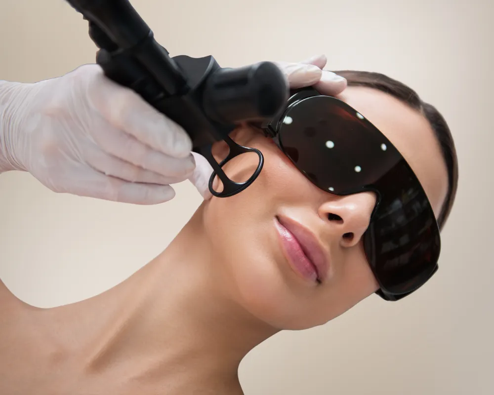 profesjonalne zabiegi na twarz po 45 roku życia mezoterapia laser frakcyjny