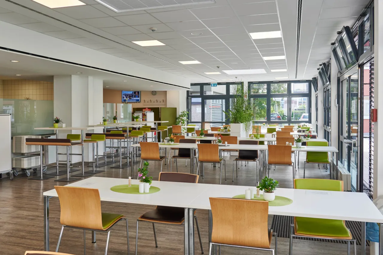 Moderne Cafeteria Krankenhaus oder St. Elisabeth Gastronomie Innenansicht