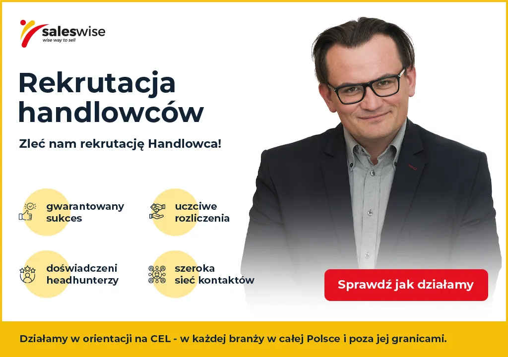 rekruter weryfikujący CV