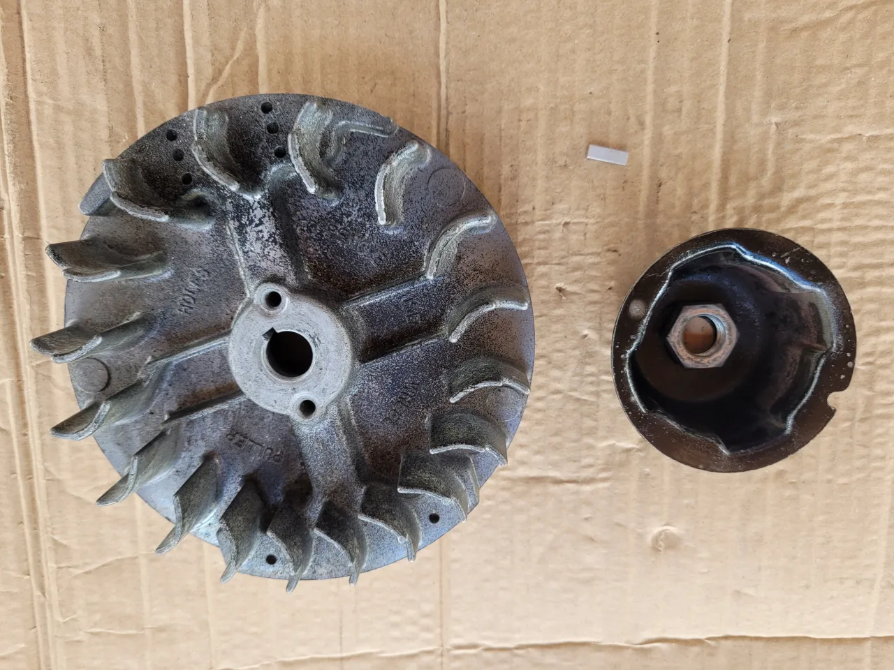 uszkodzone koło magnesowe ścięty klin