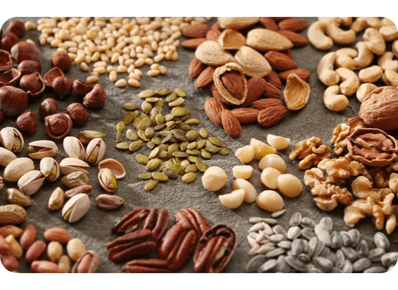 różne orzechy i nasiona białko