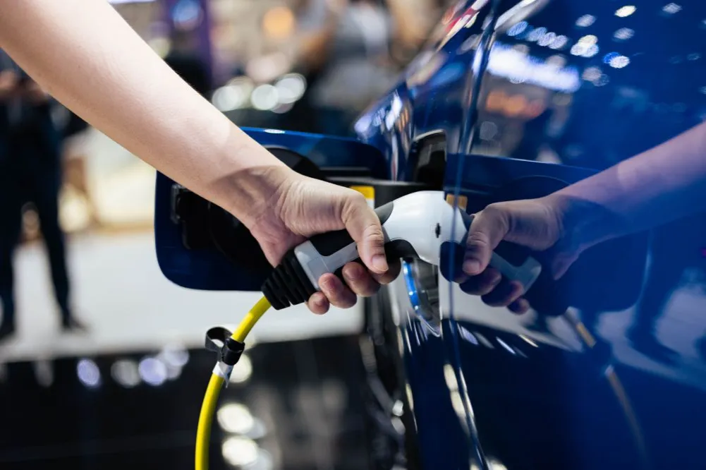 Zdjęcie Ile kosztuje ładowanie samochodu elektrycznego? Zaskakujące ceny i czynniki