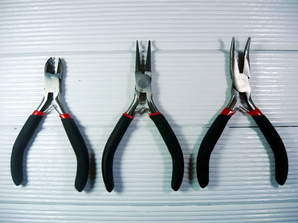 podstawowe narzędzia do robienia biżuterii