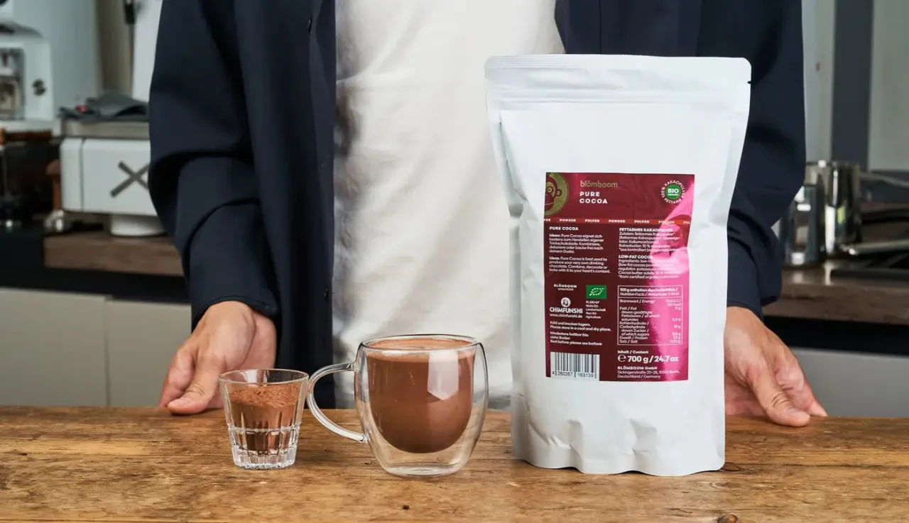Wybór kakao w proszku i mleka