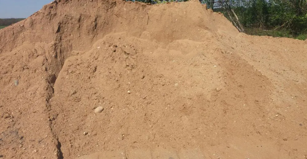 wilgotny i suchy żwir budowlany