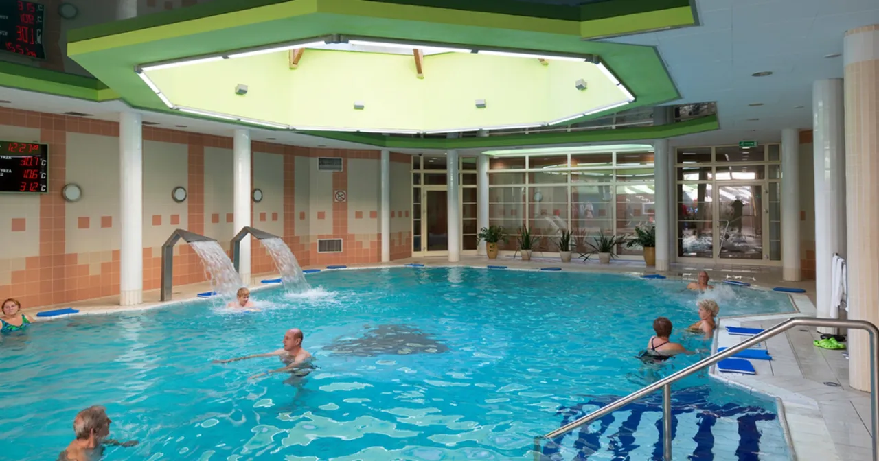 Basen w sanatorium Krynica Zdrój. Sprawdź sanatorium krynica zdrój cennik i zarezerwuj pobyt.