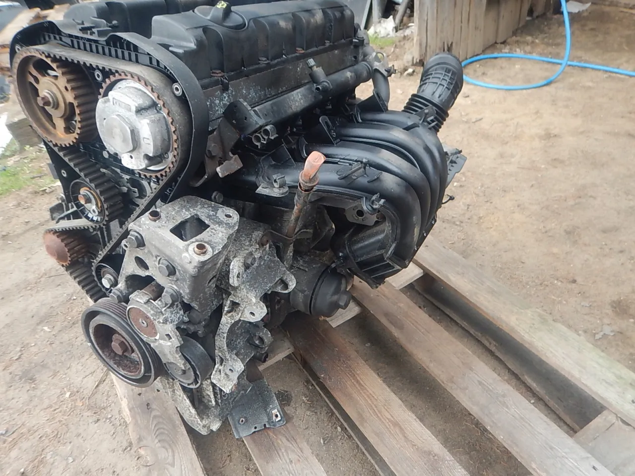 Peugeot 807 silnik benzynowy