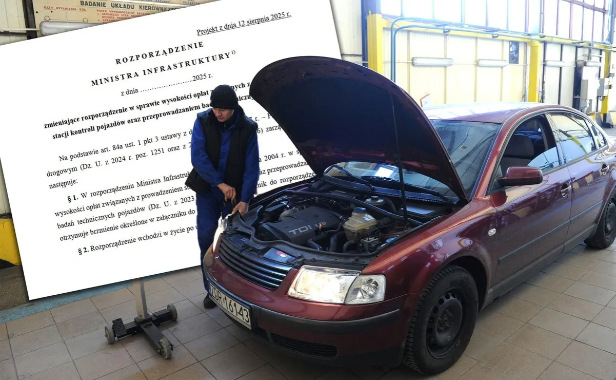 kierowca sprawdza samochód przed badaniem technicznym