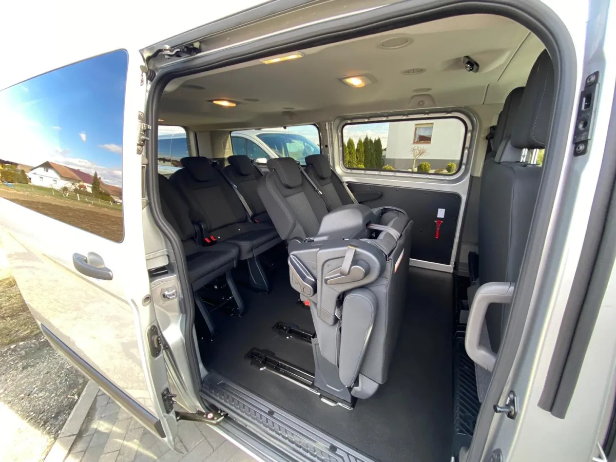 bus 9-osobowy wnętrze