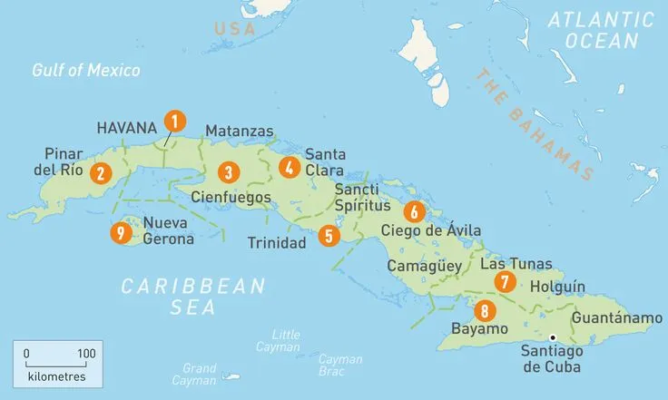 Mapa Kuby z zaznaczonymi kurortami i miastami turystycznymi
