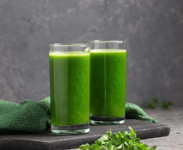 Nap&oacute;j z natki pietruszki Thermomix