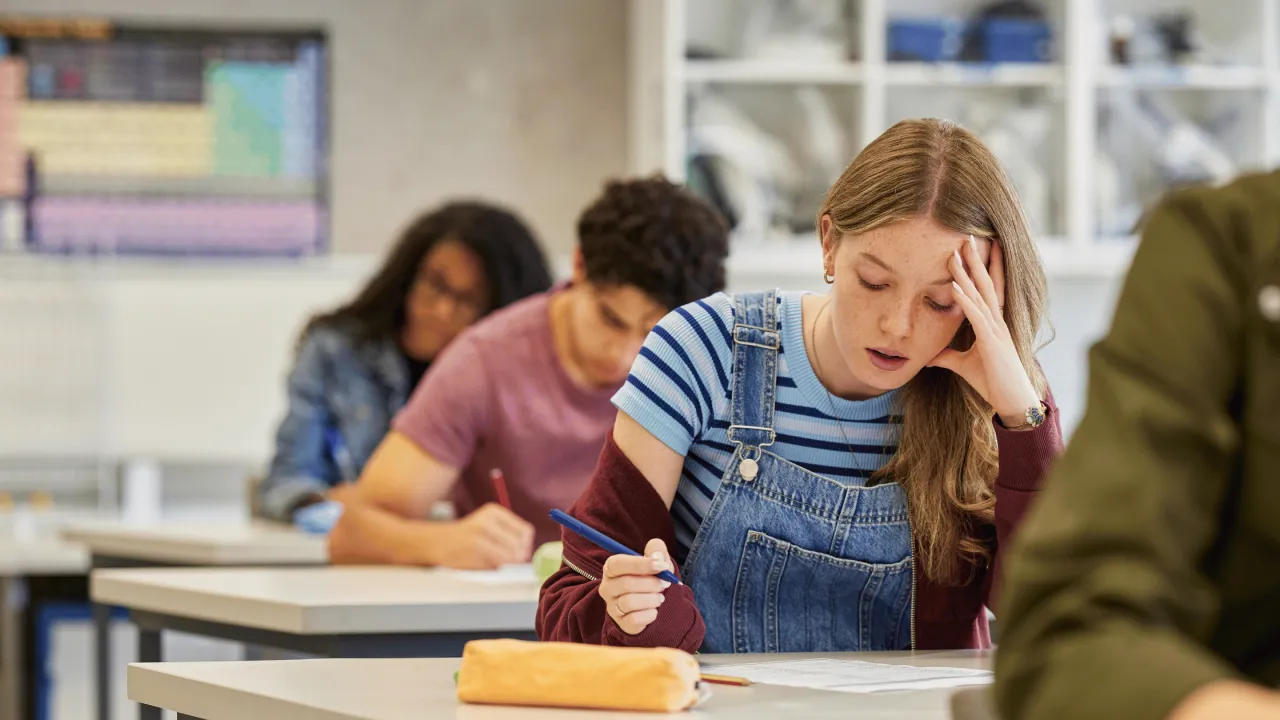 dziecko pod presją w szkole