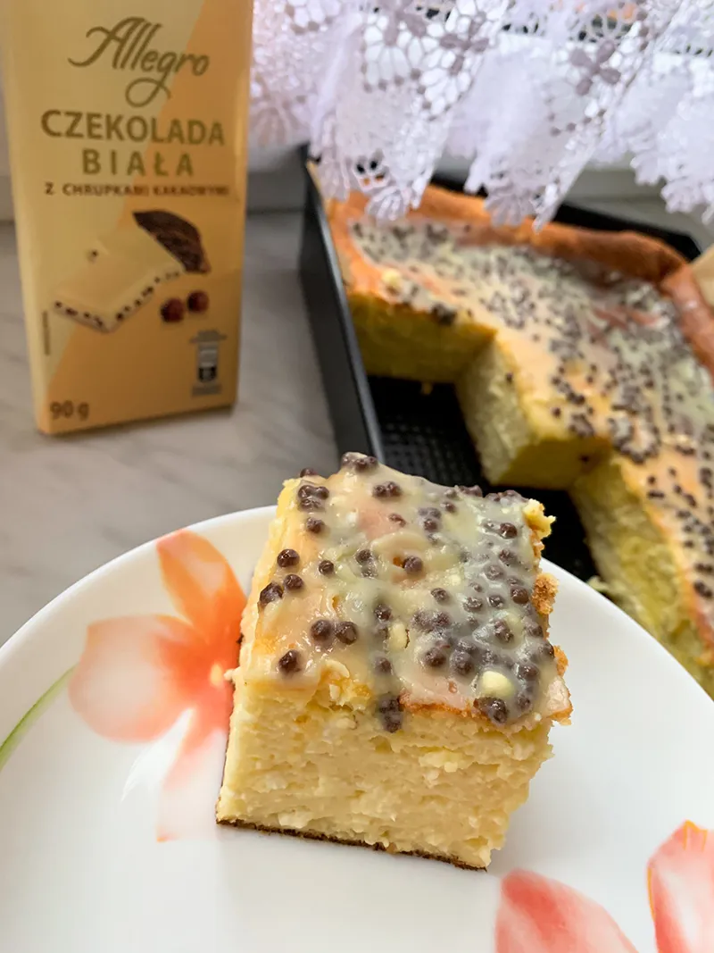 Zdjęcie Ile piec sernik z 2 kg sera, aby był idealnie puszysty i smaczny?