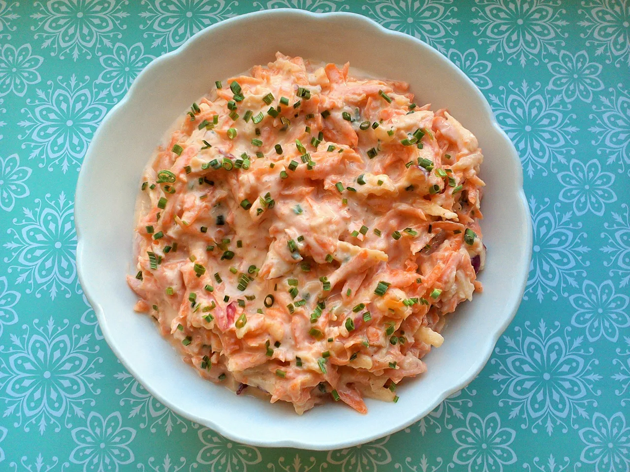 soczysta sur&oacute;wka marchewkowa z jabłkiem