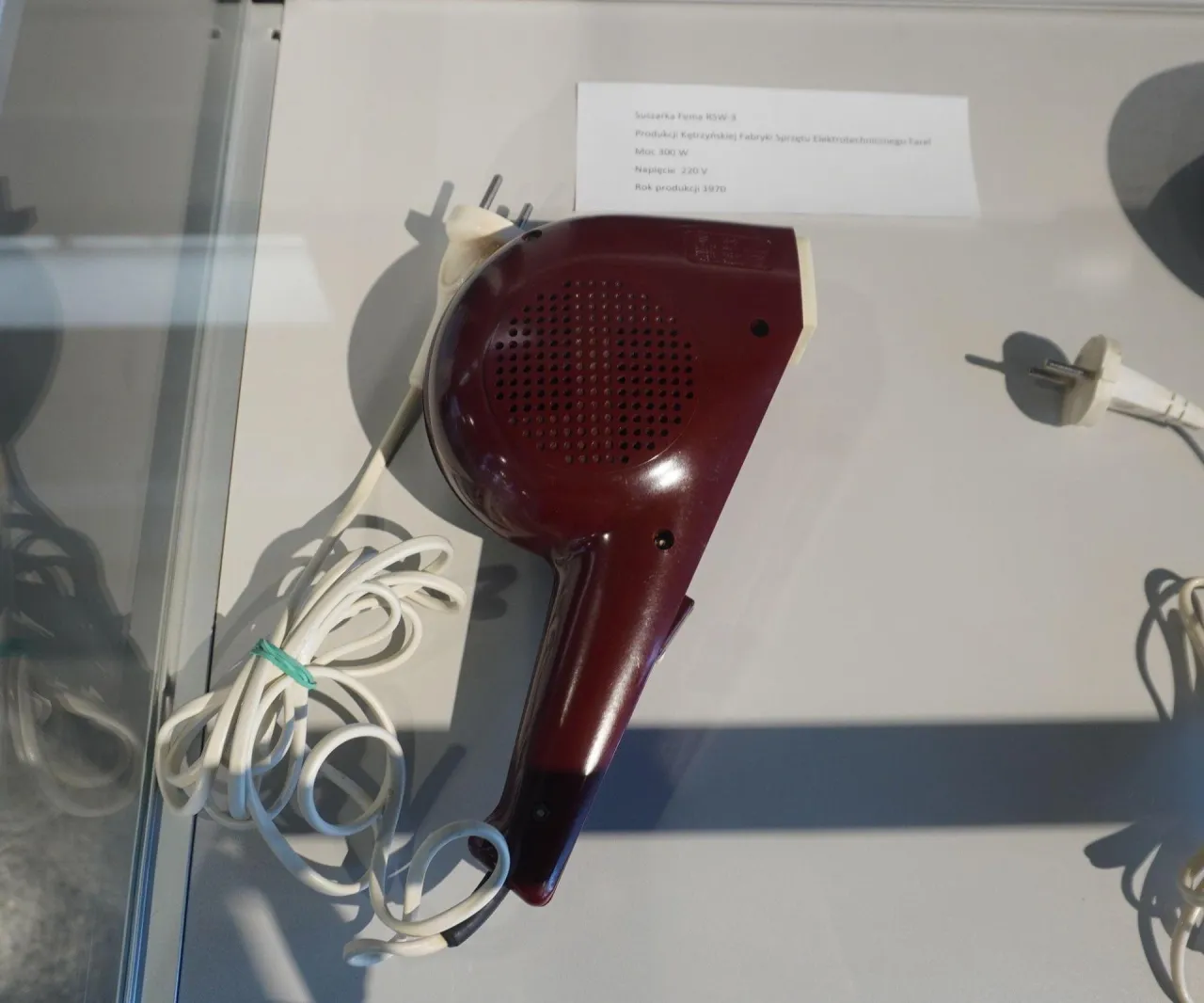 wczesna ręczna suszarka do włosów 1920s