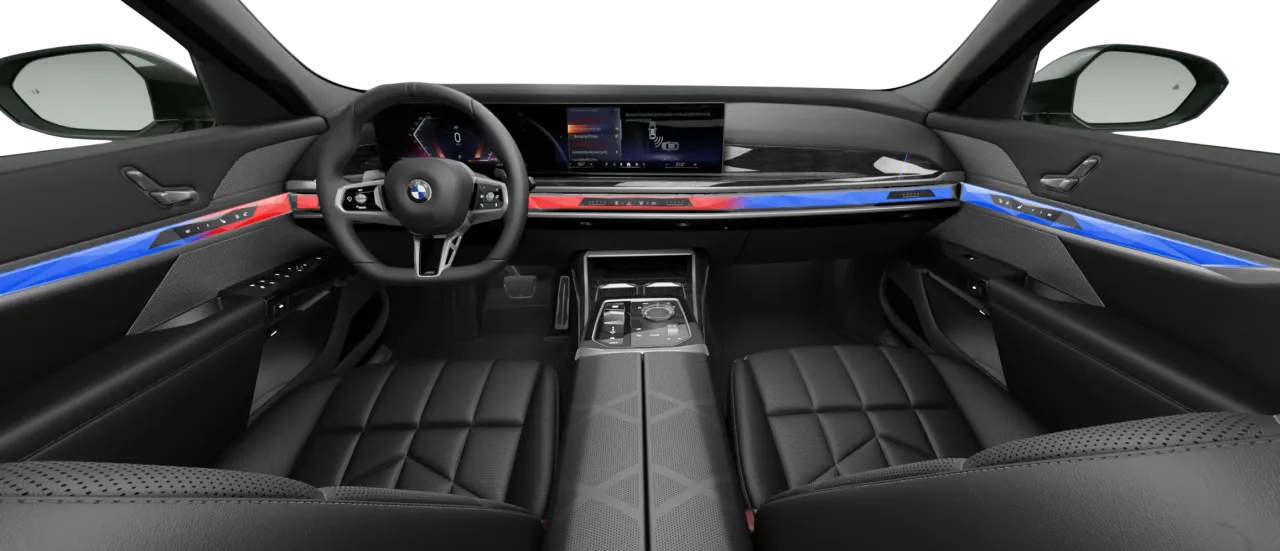 Wnętrze nowego BMW Serii 7 z nowoczesnymi ekranami i ambientowym oświetleniem. Zastanawiasz się, ile kosztuje nowe BMW 7?