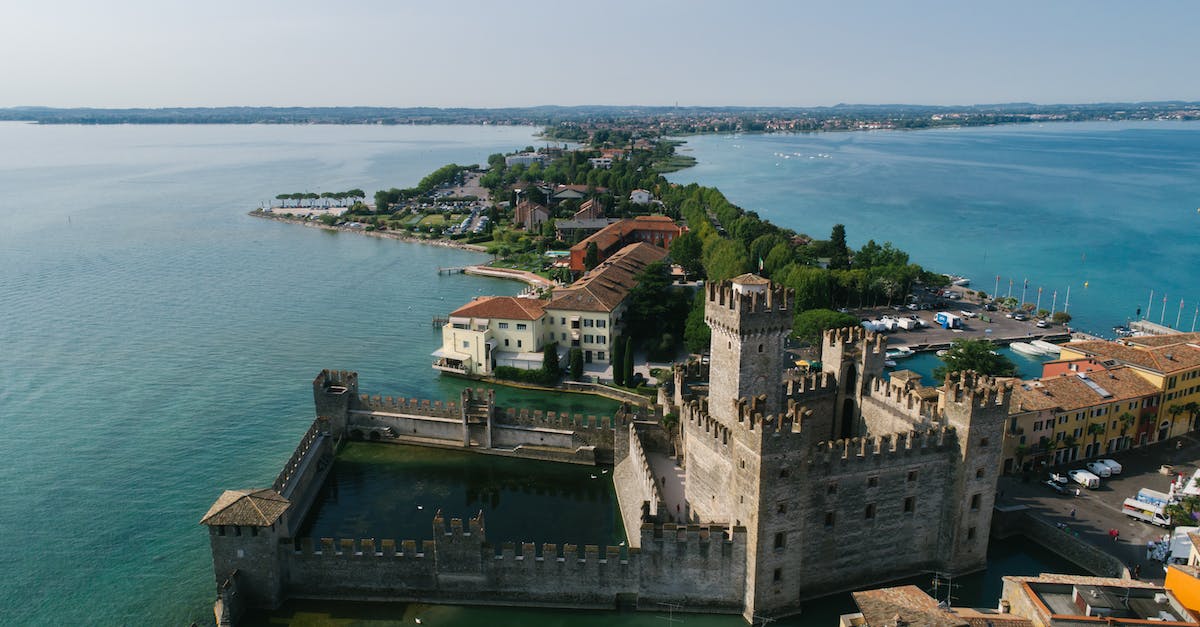 Noclegi Jezioro Garda - Wysyp Tanich Ofert i Najlepszych Noclegów