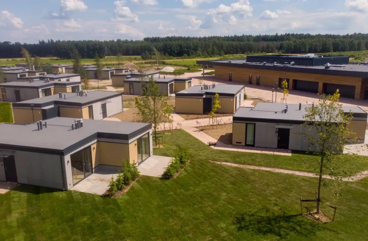 Suntago Village domki modułowe