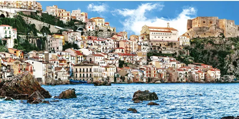 Malownicza dzielnica Chianalea w Scilli