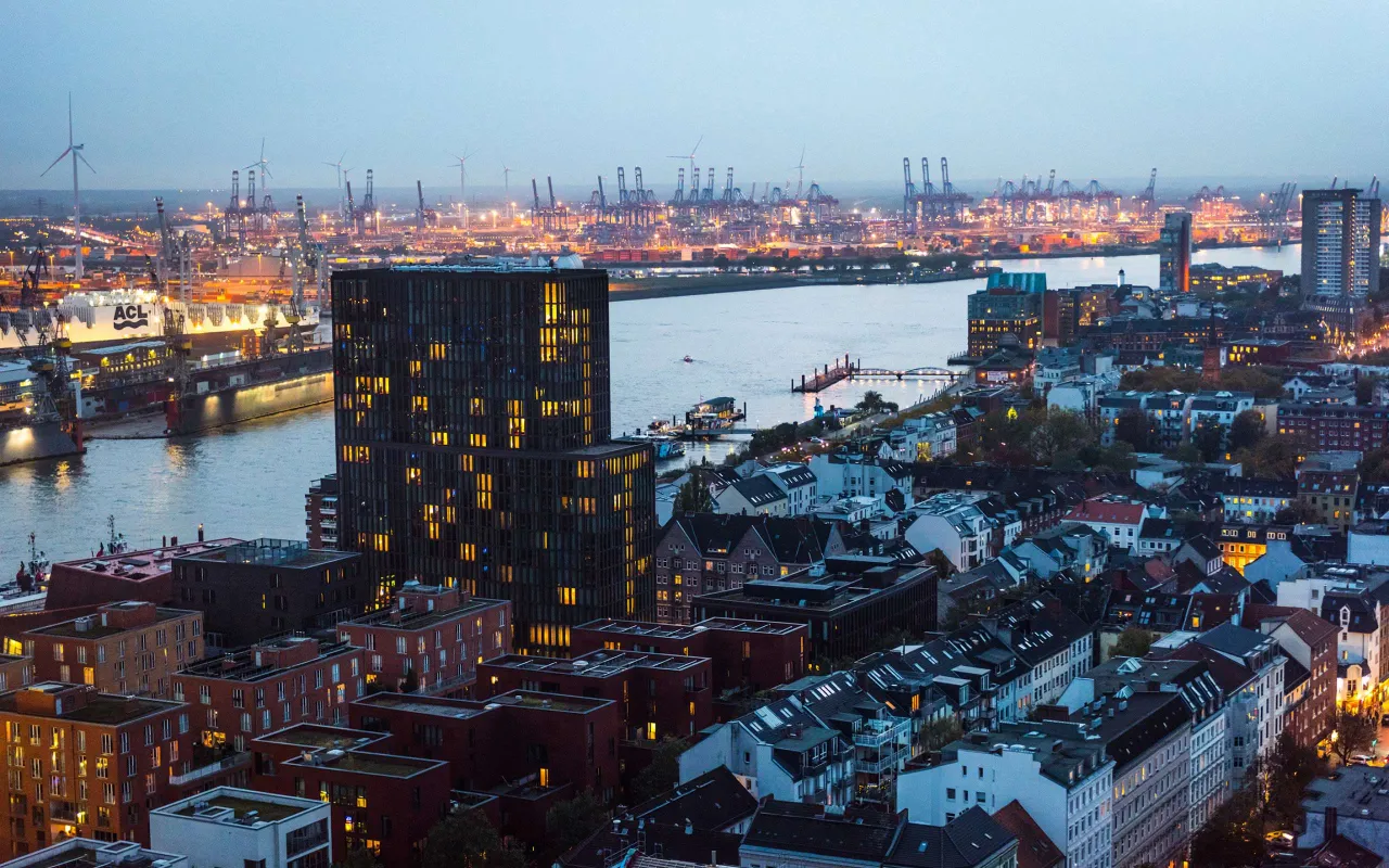 Empire Riverside Hotel Hamburg Architektur Hafen