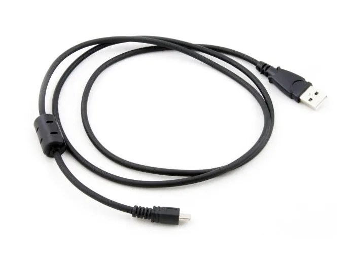 kabel USB do aparatu fotograficznego i laptopa