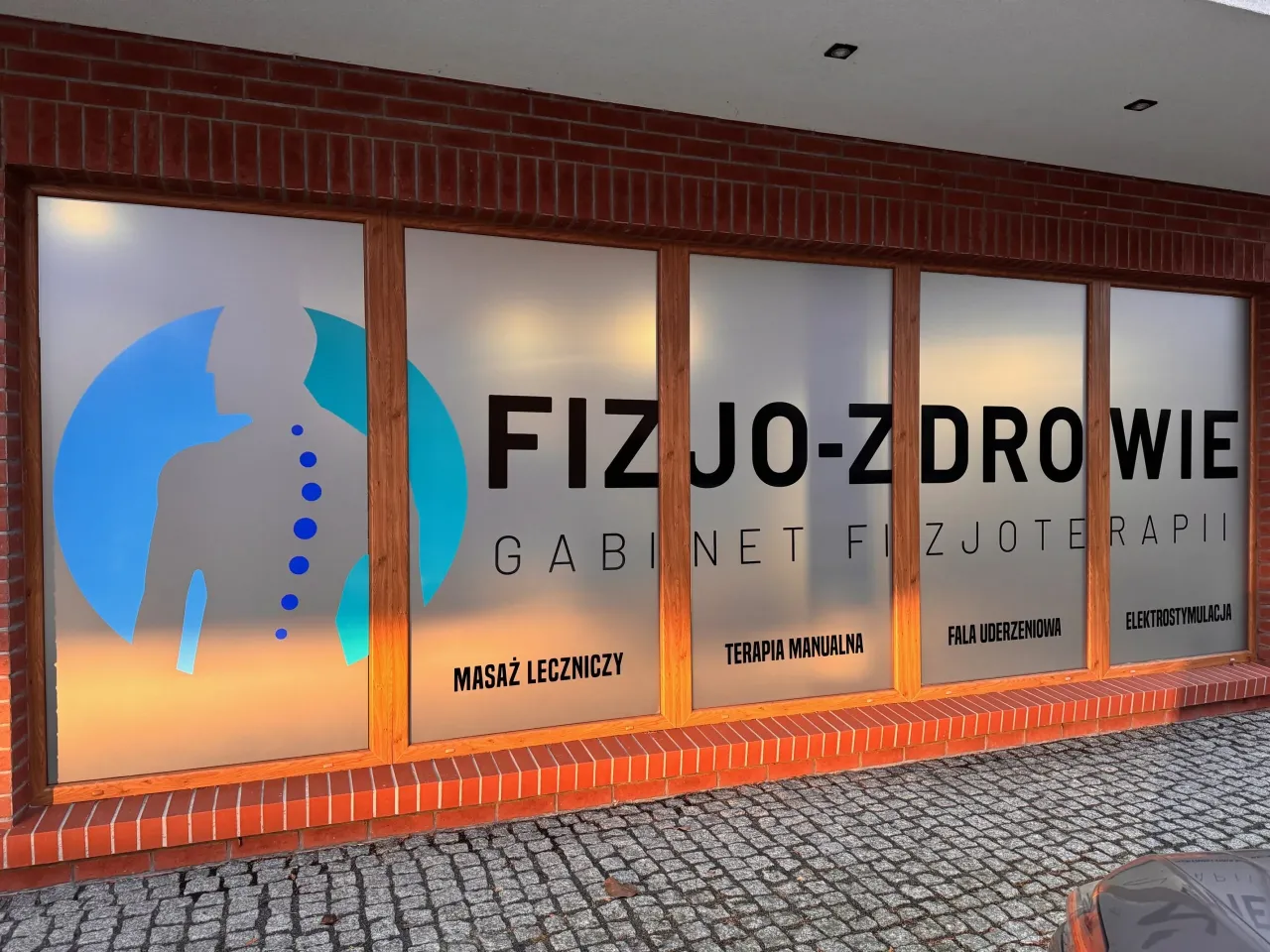 folia elektrostatyczna reklama witryna sklepowa