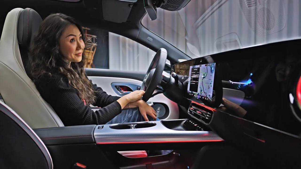 Mercedes CLA wnętrze MBUX