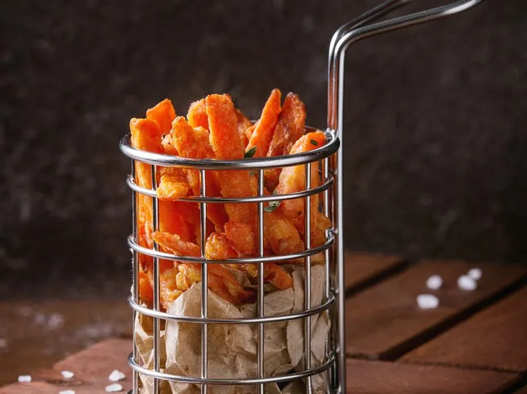 Zdjęcie Czym przyprawić frytki, aby zyskały wyjątkowy smak i aromat?
