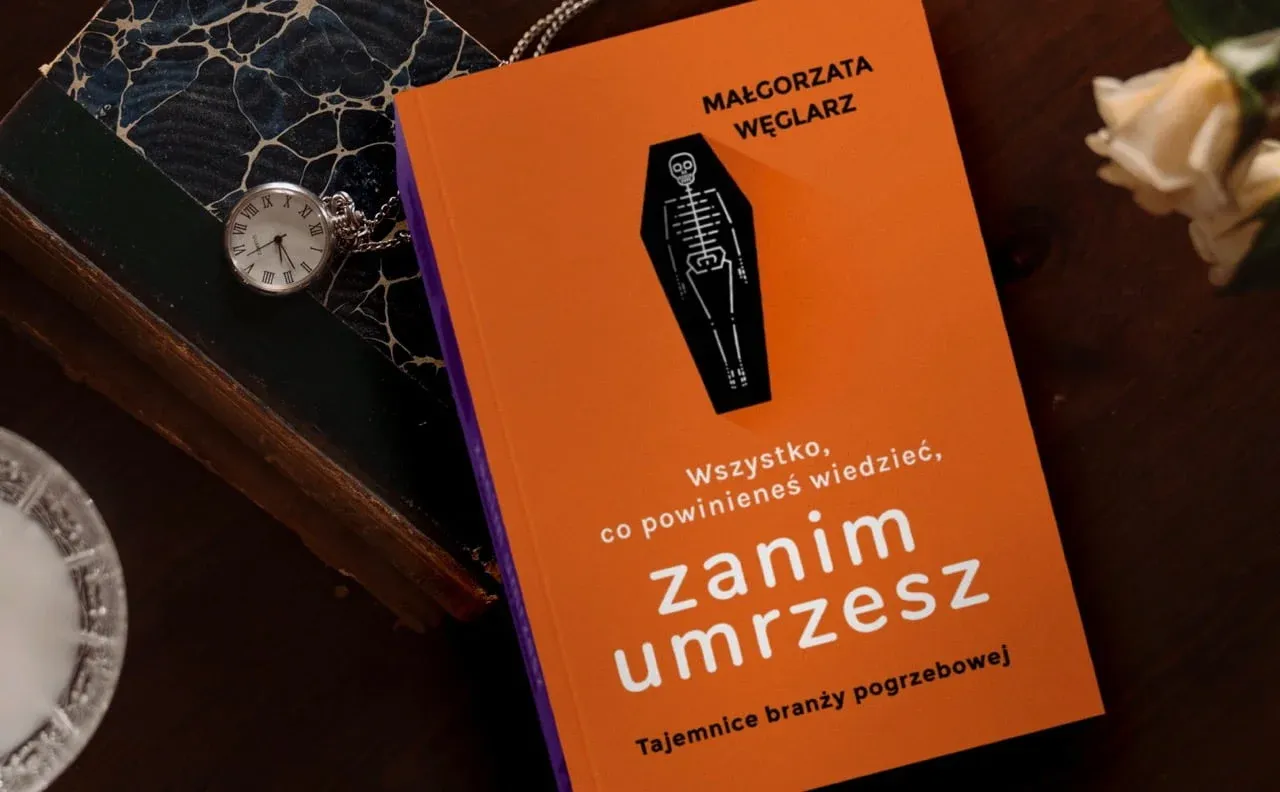 okładka książki 1001 książek kt&oacute;re musisz przeczytać zanim umrzesz