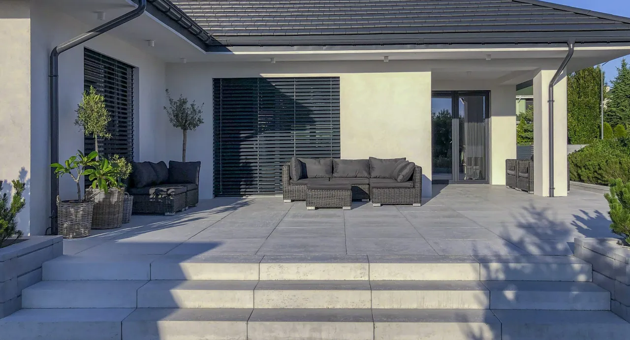 Projektowanie tarasu przed domem inspiracje