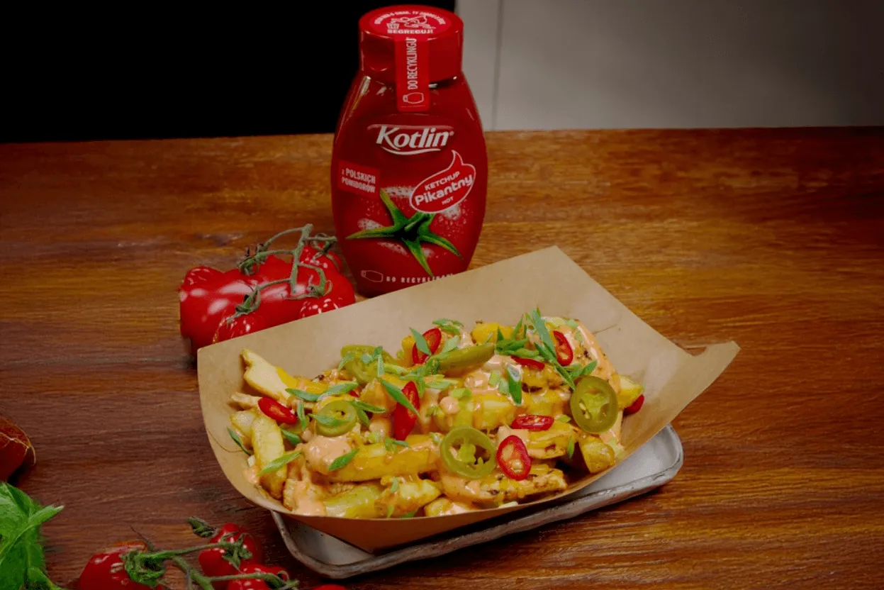 Loaded fries z serem i boczkiem