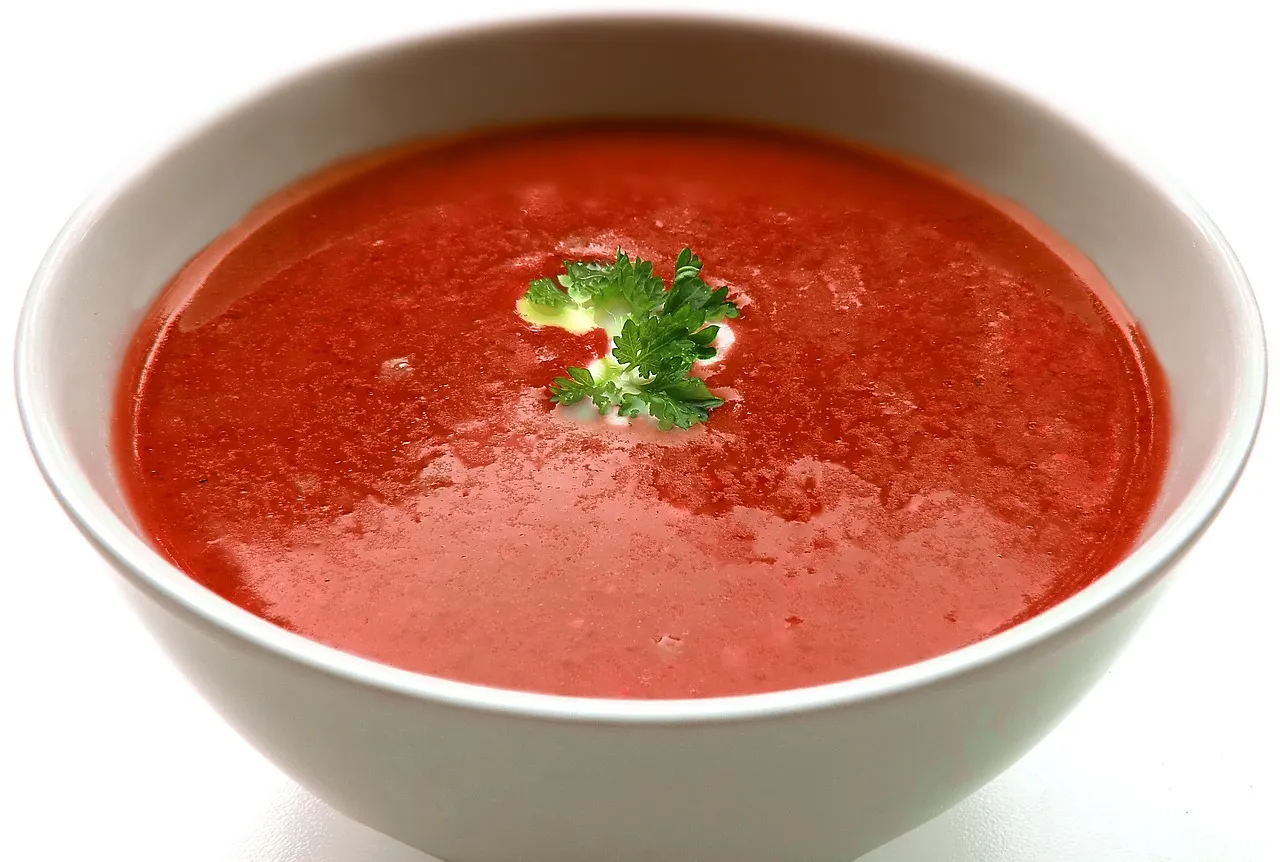 soupe tomate blender chauffant préparation étapes