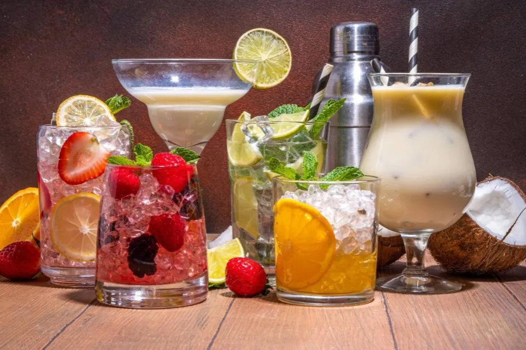 rzemieślnicze koktajle bezalkoholowe i niskoalkoholowe