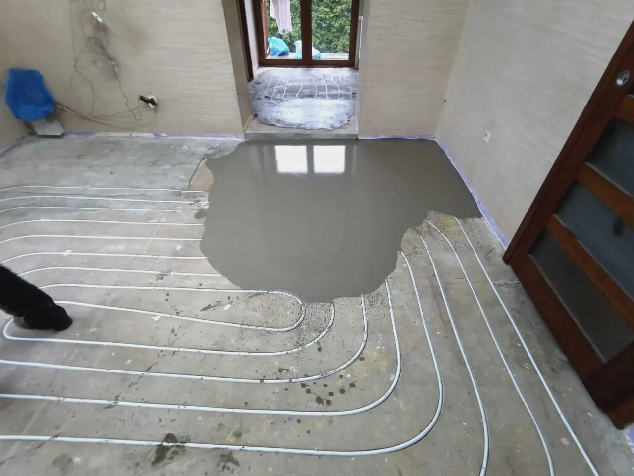 Ogrzewanie podłogowe przed wylewką