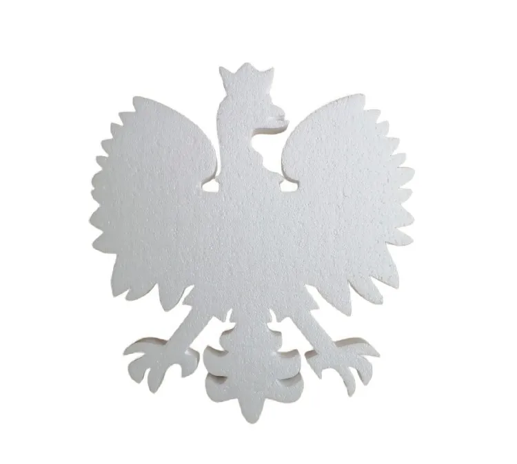 pomalowany orzeł ze styropianu