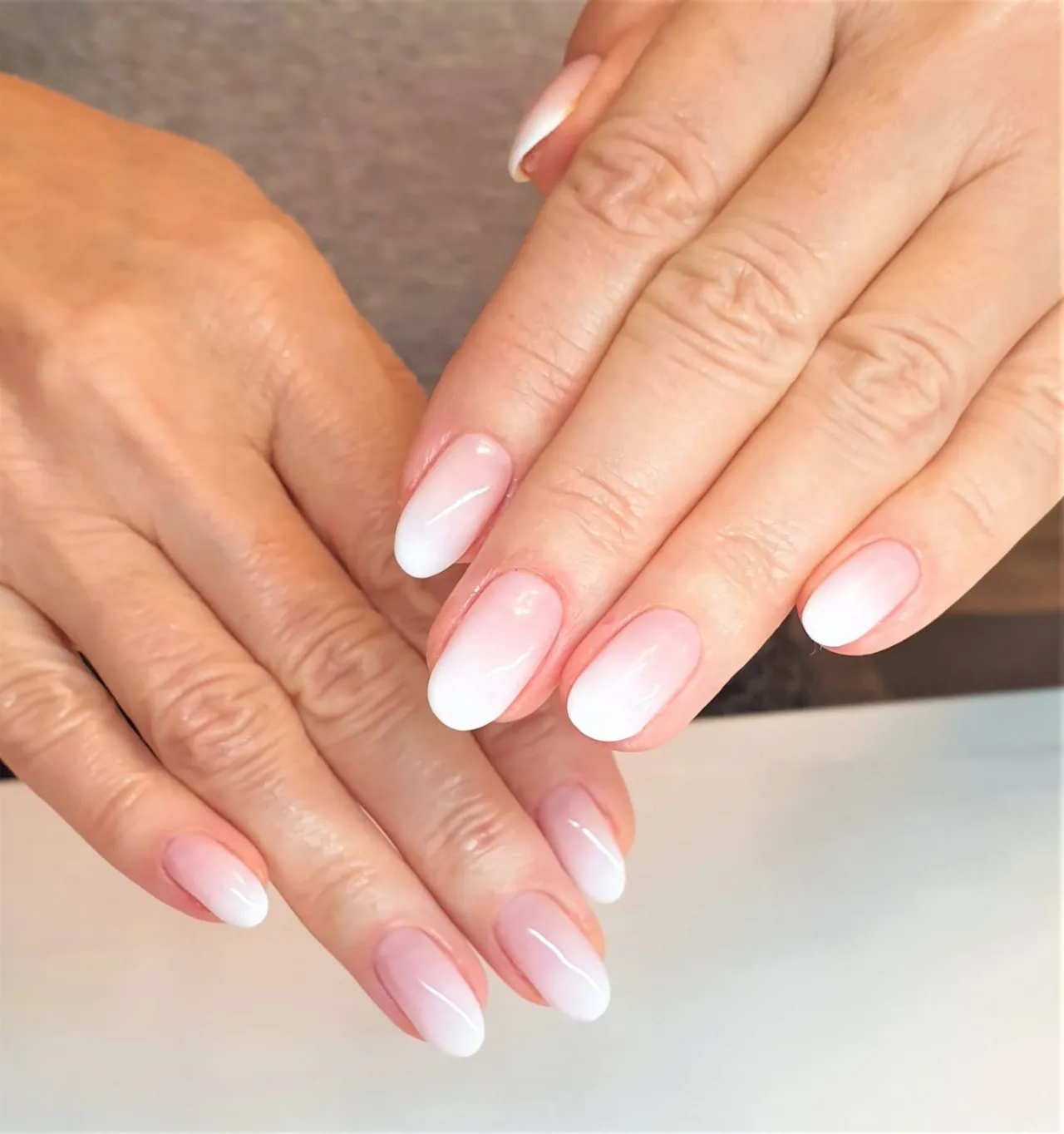 Zdjęcie Czy po manicure japońskim można malować paznokcie bez obaw?