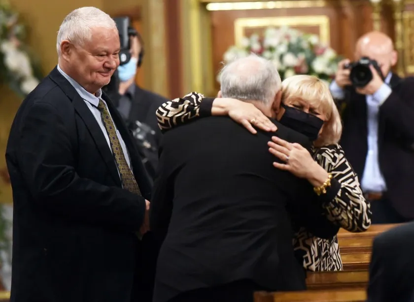 Zdjęcie Kim jest żoną Adama Glapińskiego? Zaskakujące fakty o Katarzynie Glapińskiej