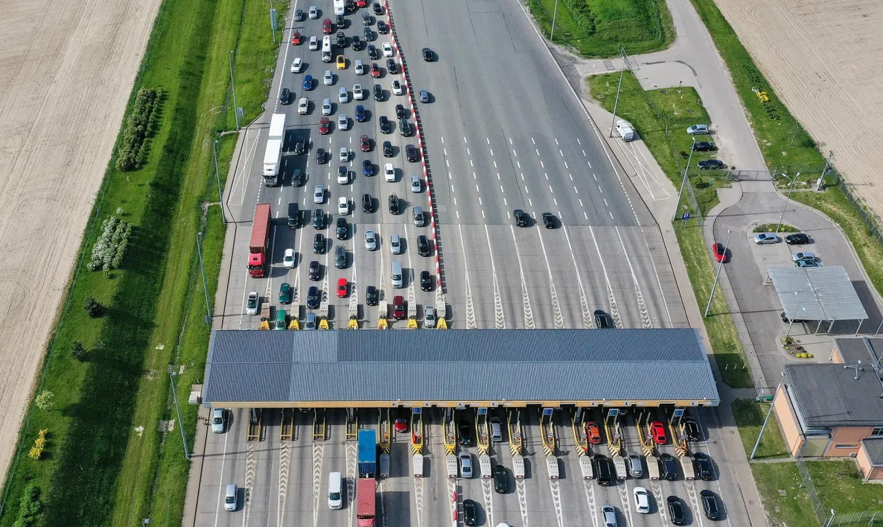 Zdjęcie Brak biletu na autostradzie – jakie kary grożą kierowcom za mandaty?