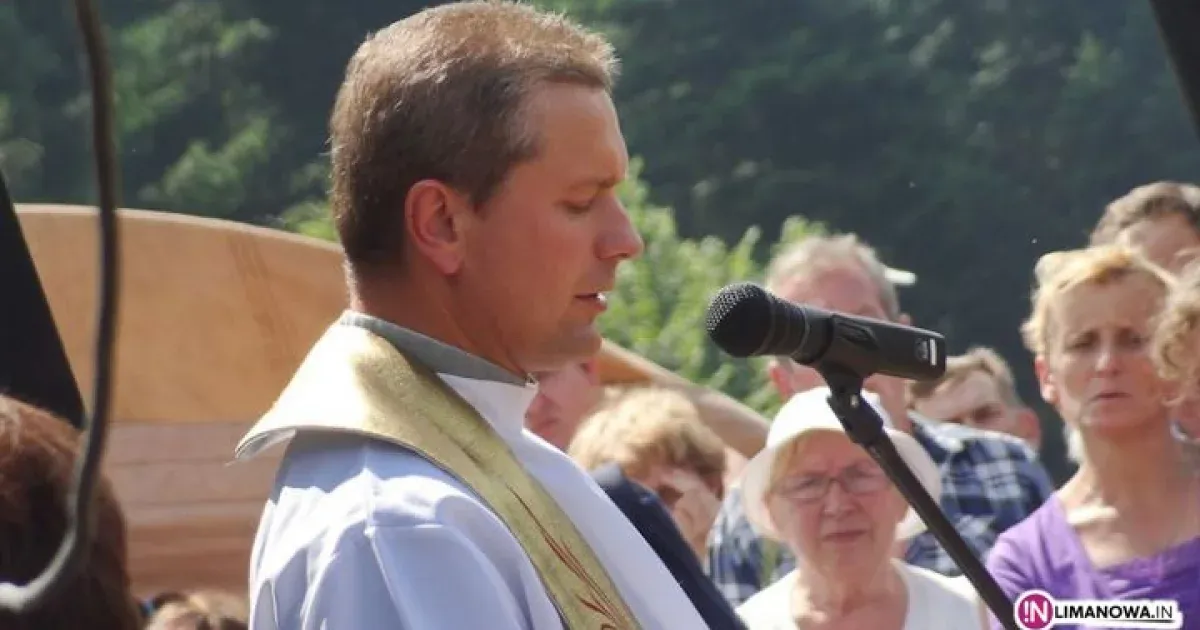 Zdjęcie Dlaczego ksiądz zostaje rezydentem? Przyczyny, proces i znaczenie rezydentury w Kościele