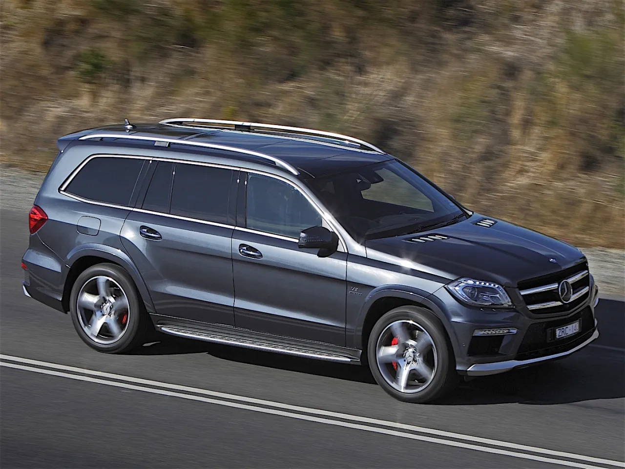 Zdjęcie Mercedes GL 63 AMG - pełna specyfikacja, ceny i opinie użytkowników