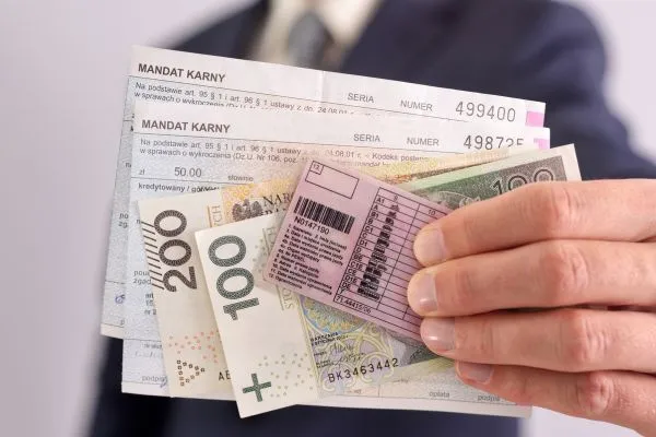 Zdjęcie Ile punktów do utraty prawa jazdy? Sprawdź, jak uniknąć problemów.