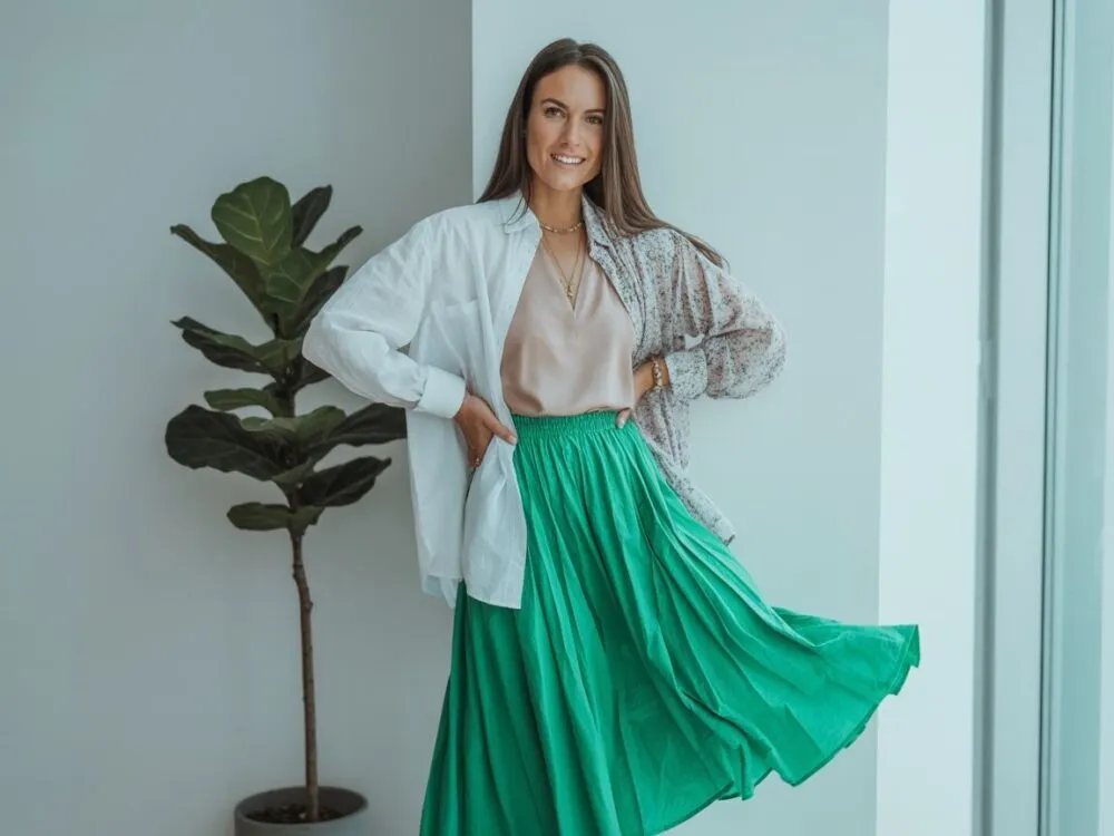 Zdjęcie Jak stylizować zieloną spódnicę, by wyglądać modnie i elegancko