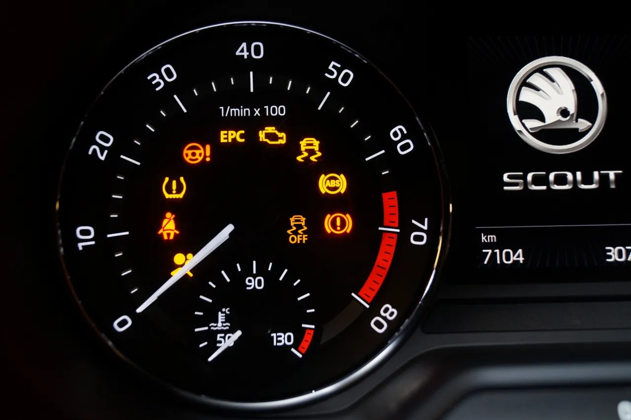 Zdjęcie Skoda Fabia: Nowoczesna tablica rozdzielcza i jej funkcje