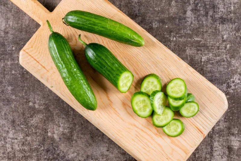 Zdjęcie Ile kcal ma ogórek małosolny? Zaskakująco niska kaloryczność!