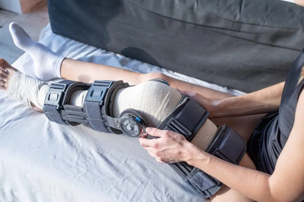 Zdjęcie Skuteczna rehabilitacja na kolano: ćwiczenia, które przyspieszą powrót do zdrowia